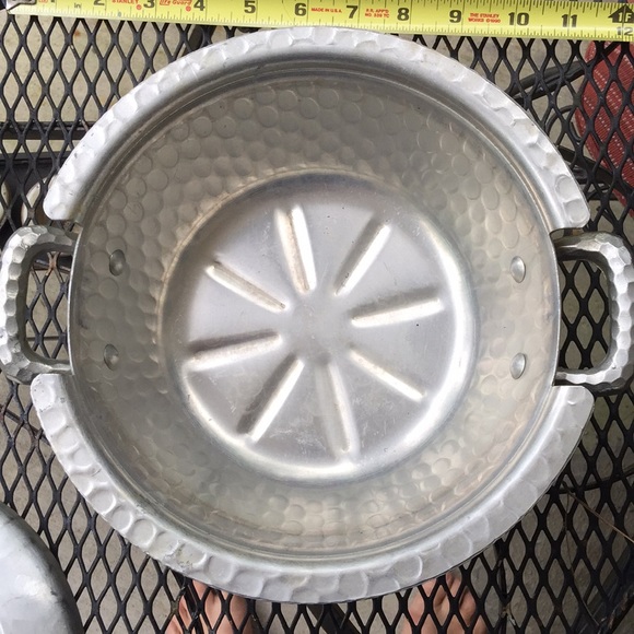 Hammered tin server - Picture 2 of 8